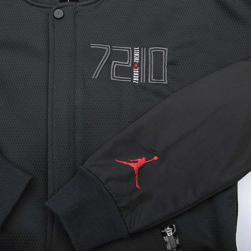 мужская черная куртка Jordan AJ XI Varsity 777497-010 - цена, описание, фото 3